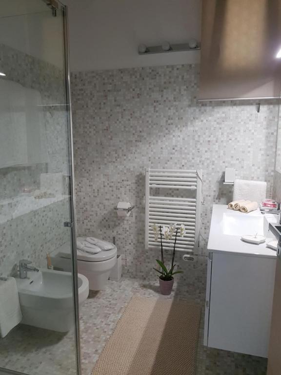 De Luxe Apartments Eden Sirmione Bagian luar foto