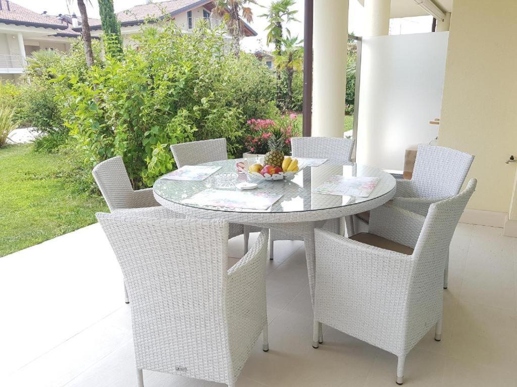 De Luxe Apartments Eden Sirmione Bagian luar foto