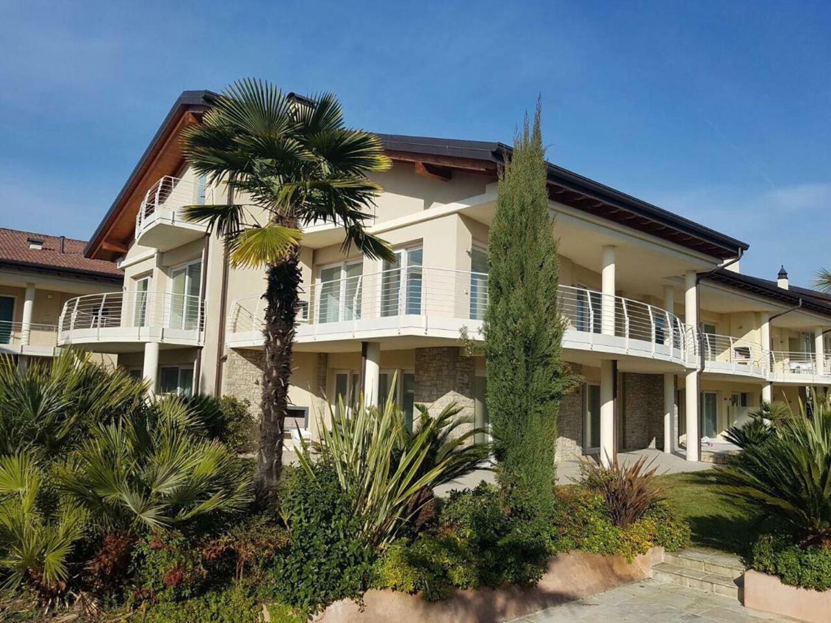 De Luxe Apartments Eden Sirmione Bagian luar foto